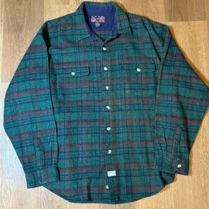 Vintage OCI green and red plaid flannel button-up shirt XL
